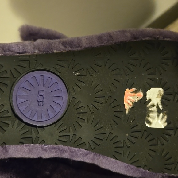 UGG Purple Fuzzy Slippers - Picture 7 of 8